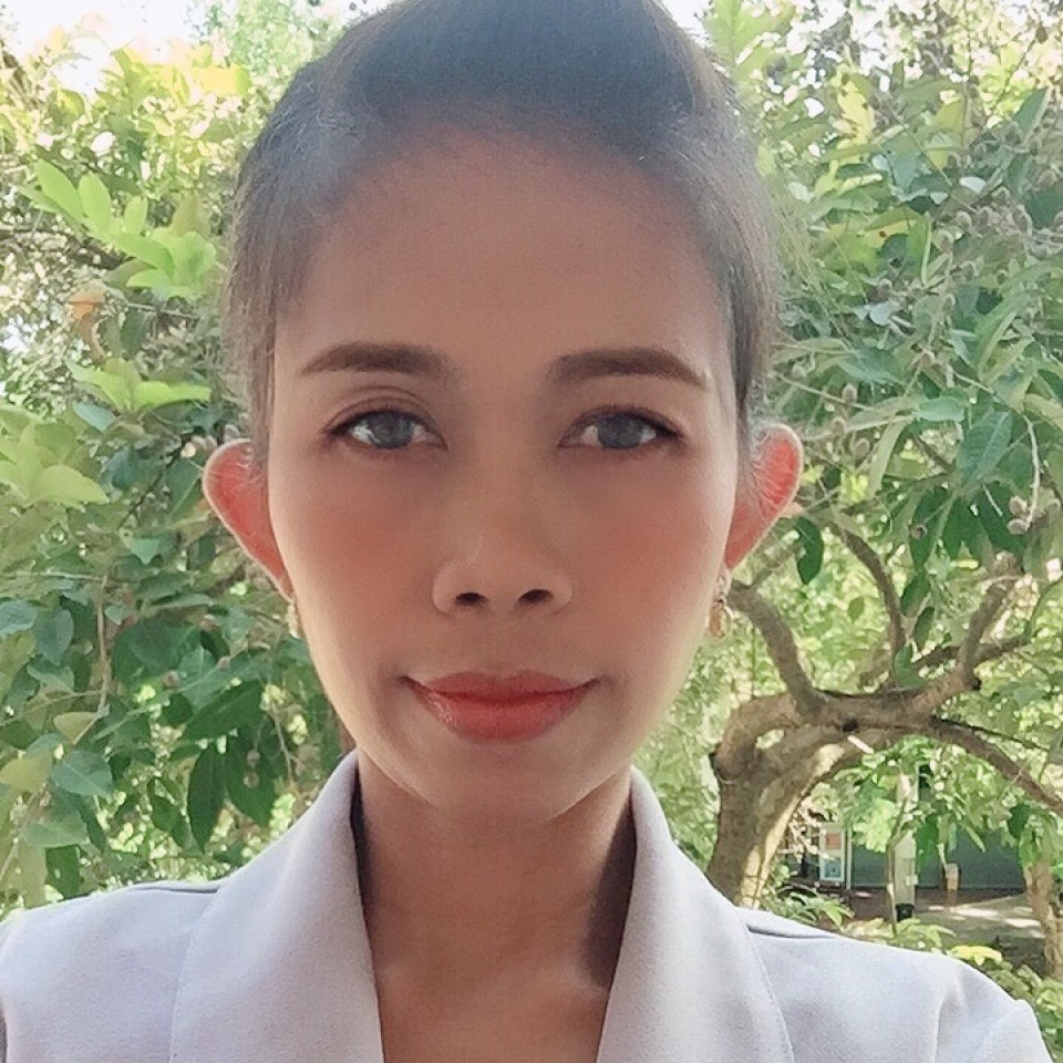 นิลวรรณ ชัยวร